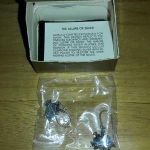 Avon Sterling Silver Noah's Ark Pierced Earrings
